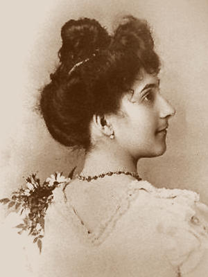 alt: Jeanne Calment v roce 1895, kdy jí bylo 20 let. Zdroj Wikimedia Commons, volné dílo / public domain.