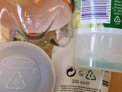 alt: Recyklace šetří suroviny, energie i místo na skládkách. Zdroj Wikimedia Commons, autor Z22, licence CC BY-SA 3.0.