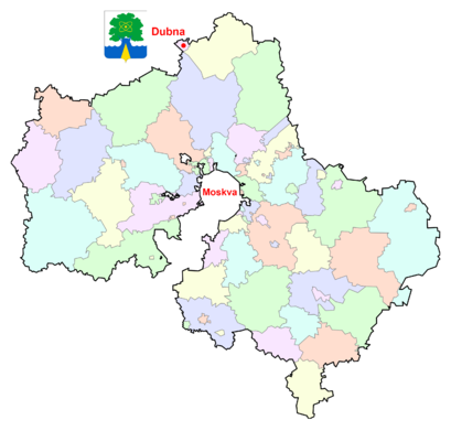 alt: Moscovium se jmenuje podle Moskevské oblasti, která zahrnuje okolí ruského hlavního města. Na severu oblasti leží Dubna, významné centrum jaderného výzkumu. Zdroj Wikimedia Commons, autor Bogomolov.PL, úpravy Jan Kolář, volné dílo / Public Domain.