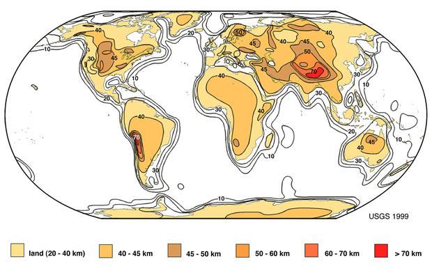 alt: Tloušťka zemské kůry v kilometrech. Zdroj United States Geological Survey (earthquake.usgs.gov/research/structure/crust/images/robinson.eps). Volné dílo / public domain.